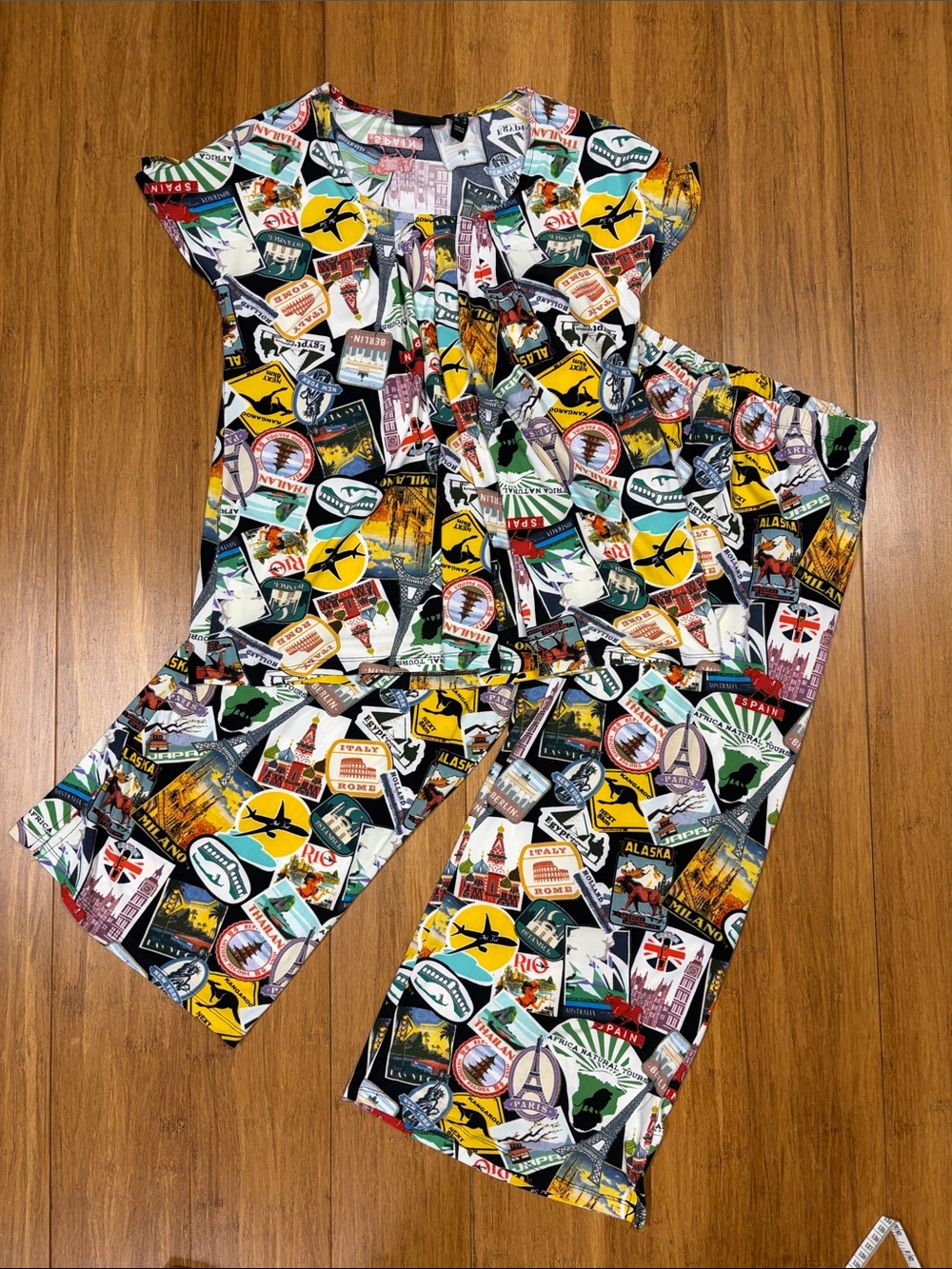 Y2K Attitudes Passport Stretchy Wide Leg  Set size Small